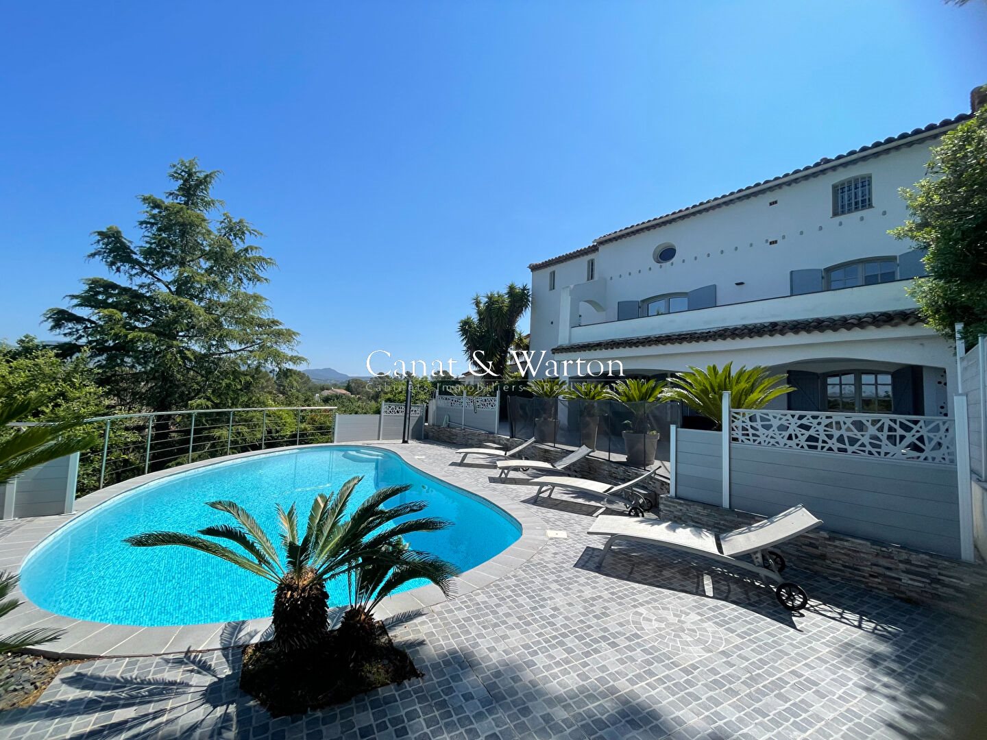 Maison à vendre, 196m², Saint-Raphaël