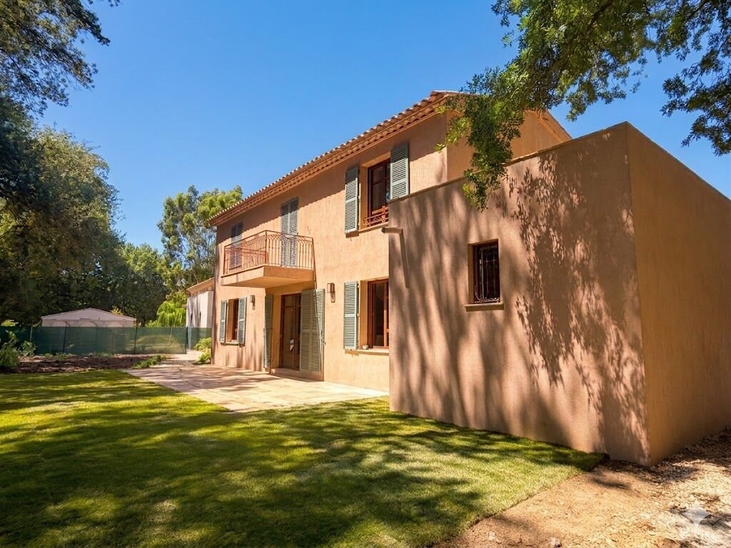 Maison à vendre, 136m², Grimaud