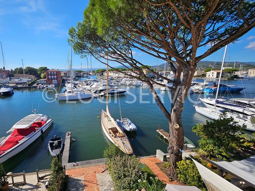 Maison 5 pièces 83 m² · à Grimaud · 83 m² · 1 375 000 €