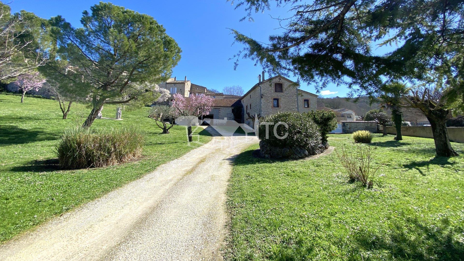Maison à vendre, 128m², Barjac