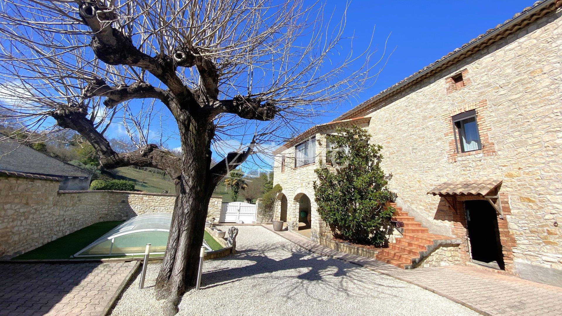 Maison à vendre, 128m², Barjac