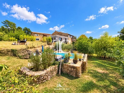 Maison 15 pièces 253 m² · à Chassiers · 253,3 m² · 740 000 €