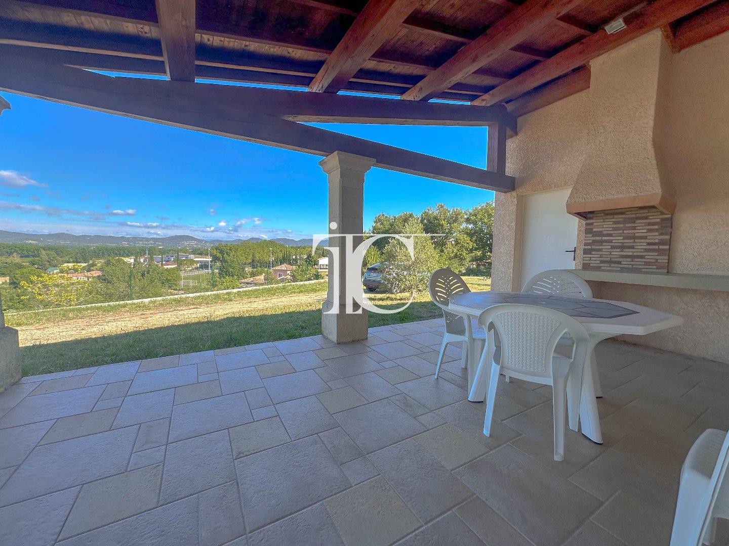 Maison à vendre, 121m², Barjac