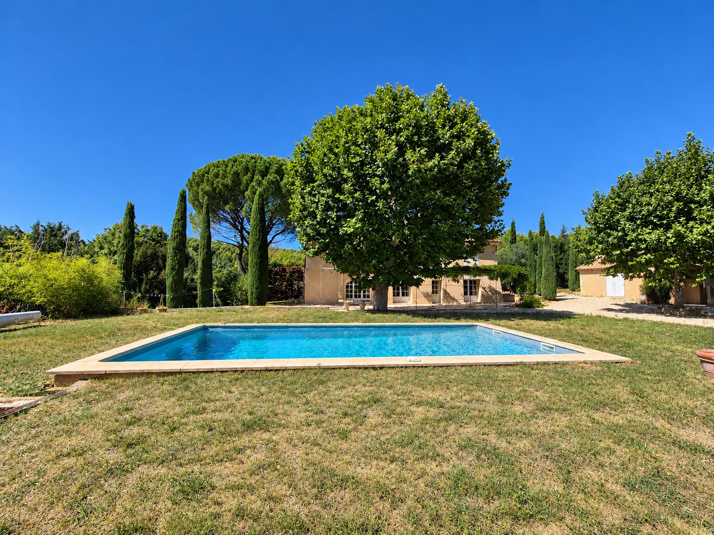 Maison à vendre, 254m², Gargas