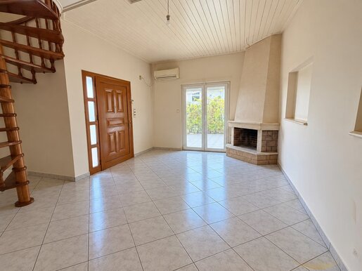 2595999 - Vouliagmeni? Wait, actual location: Βάρη (Vári) | Doppelhaus – Komplex aus 2 Maisonetten, 304 m² auf einem 500 m² großen Grundstück – €550.000