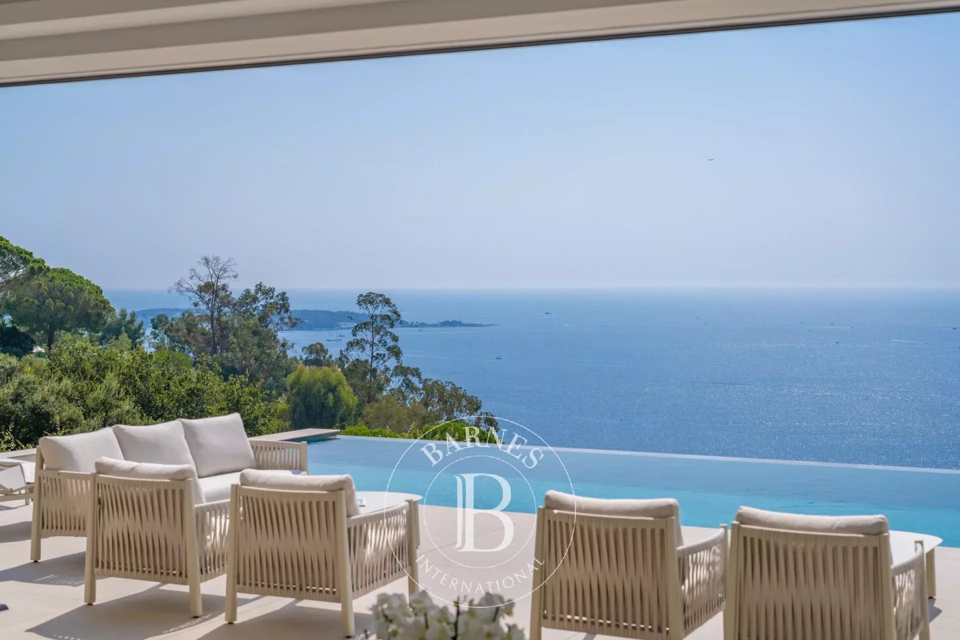 House in Cannes, La Lepre - View 2