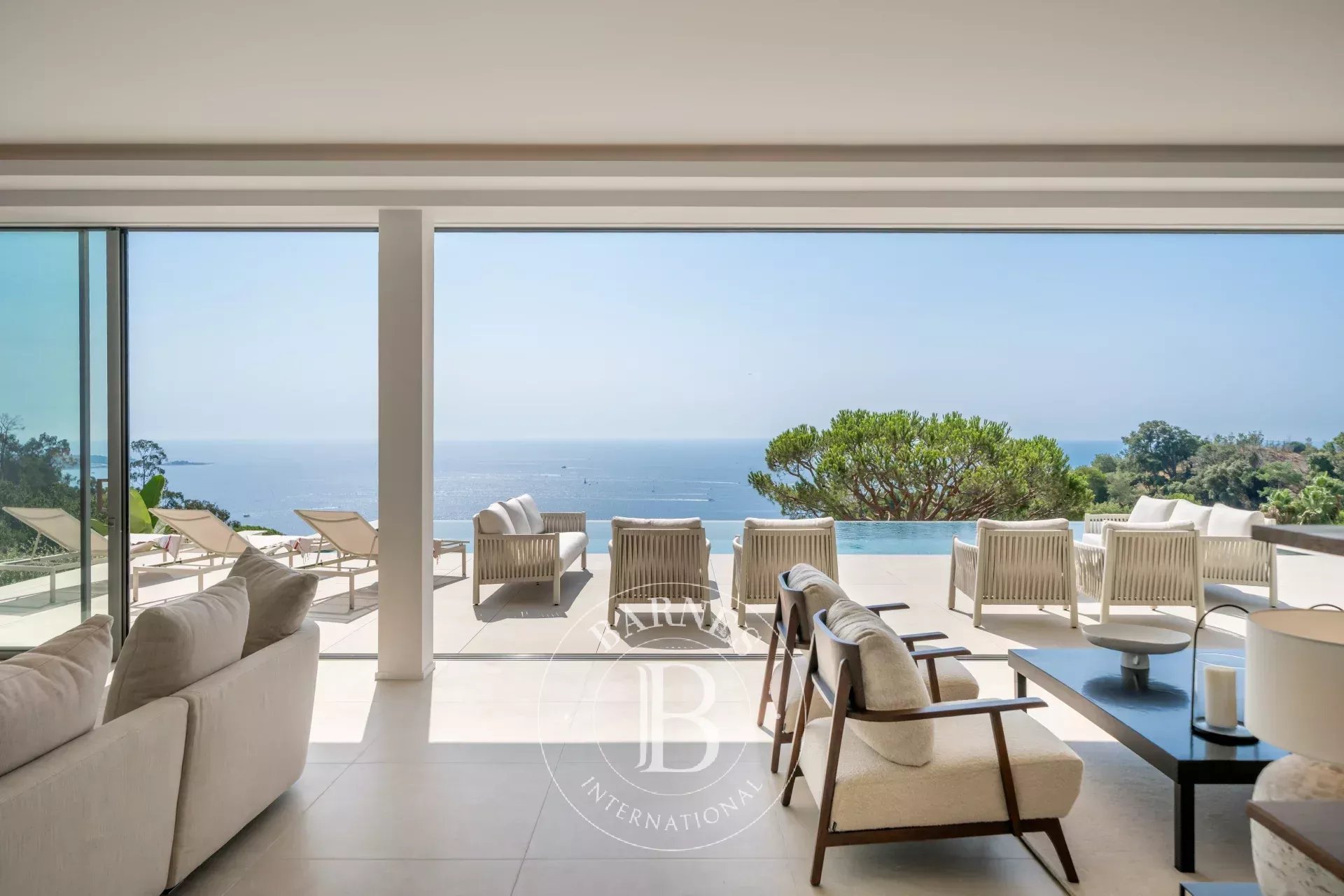 House in Cannes, La Lepre - View 3