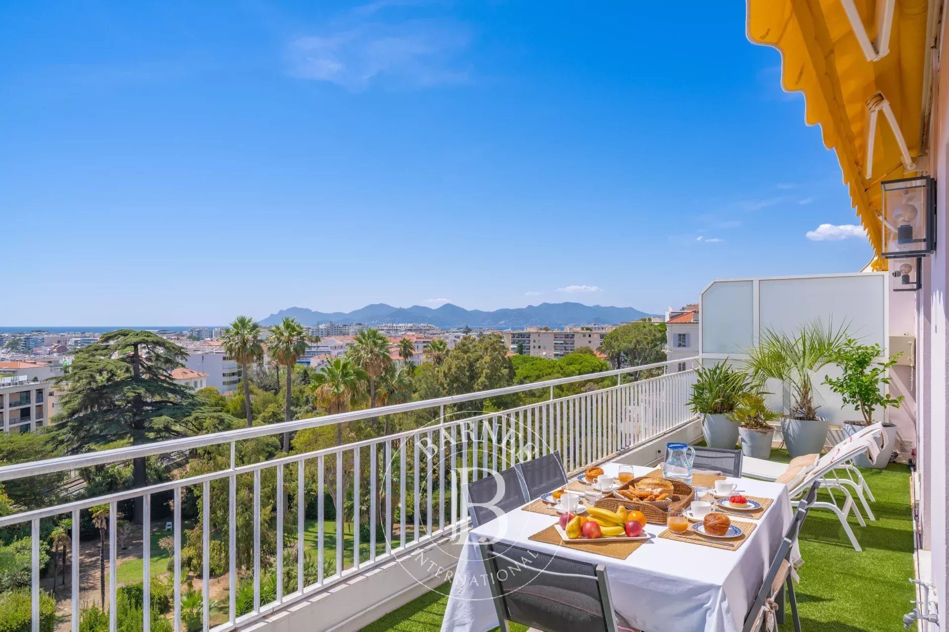 Appartement – Cannes, La Lepre - Plus