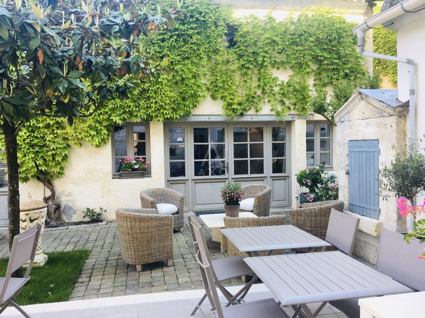 Maison à vendre, 386m², Chalais