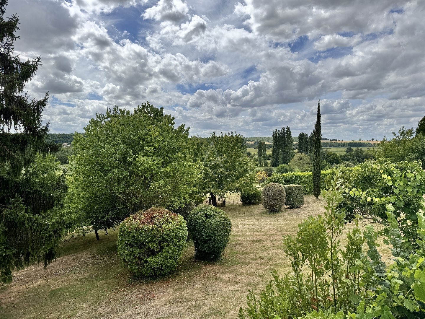 Maison à vendre, 160m², Mouthiers-sur-Boëme