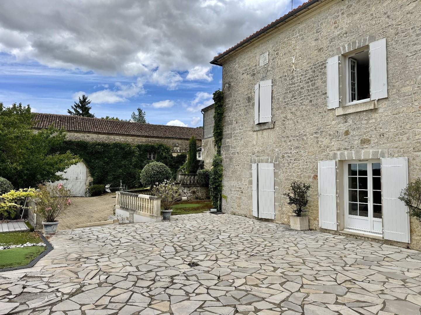 Maison à vendre, 160m², Mouthiers-sur-Boëme