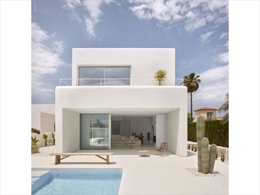 Contemporary Scandinavian-Inspired Villa Project in Manilva