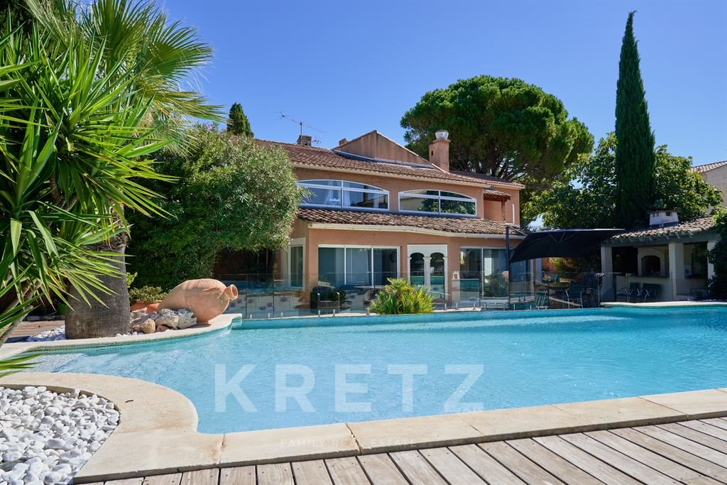 Maison à vendre, 399m², Saint-Saturnin-lès-Avignon