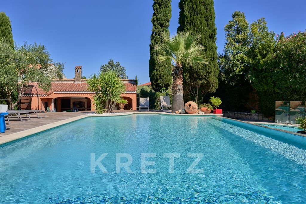 Maison à vendre, 399m², Saint-Saturnin-lès-Avignon
