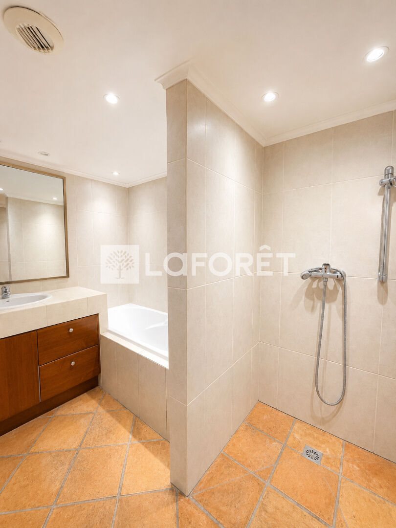 Appartement à vendre, 75m², Valbonne