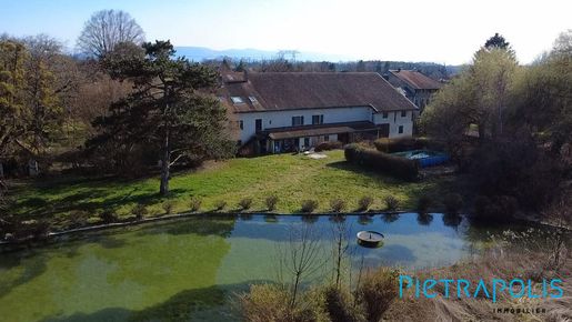 Maison 12 pièces 850 m² · à Ornex · 850 m² · 3 289 000 €