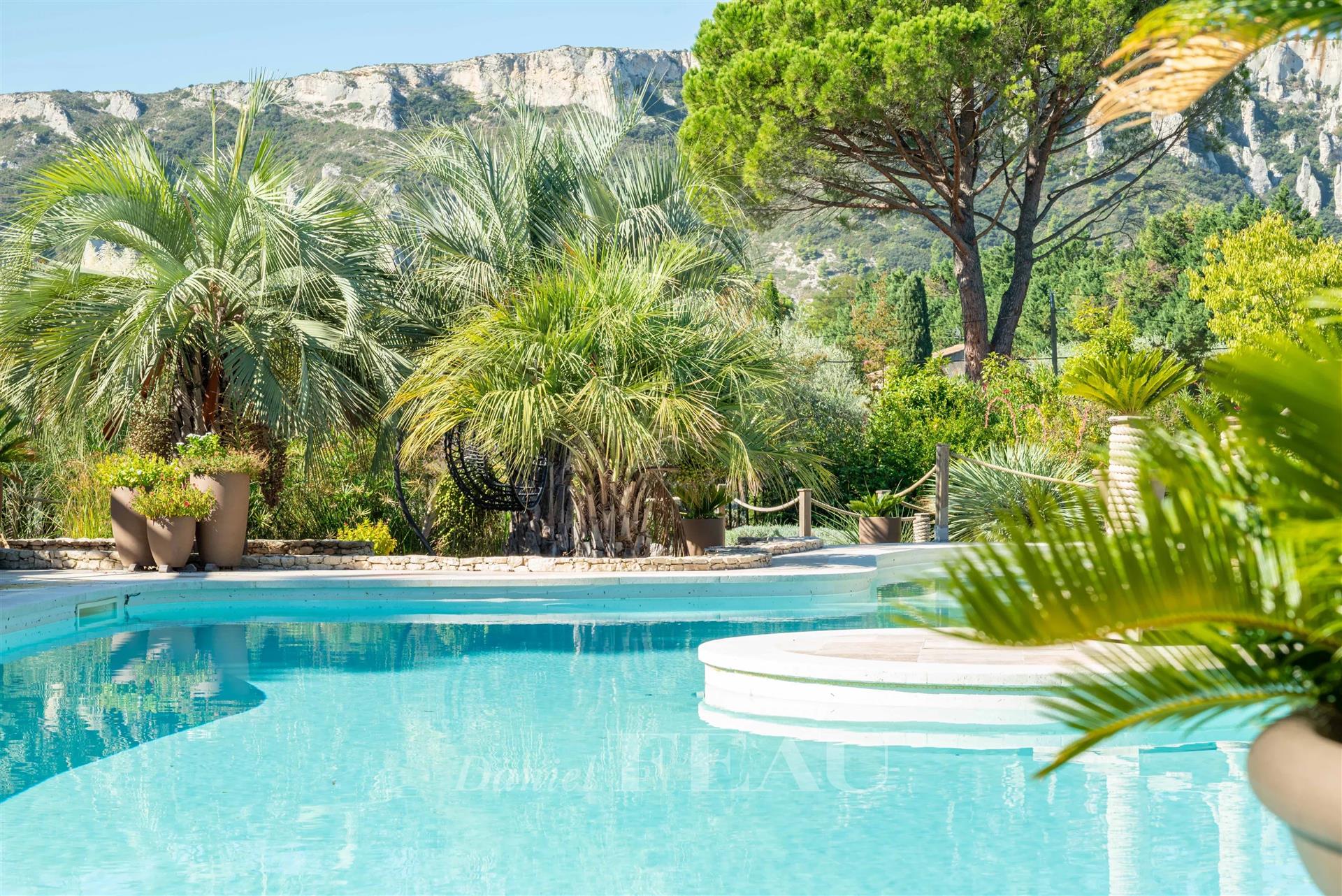 Maison à vendre, 335m², Eygalières