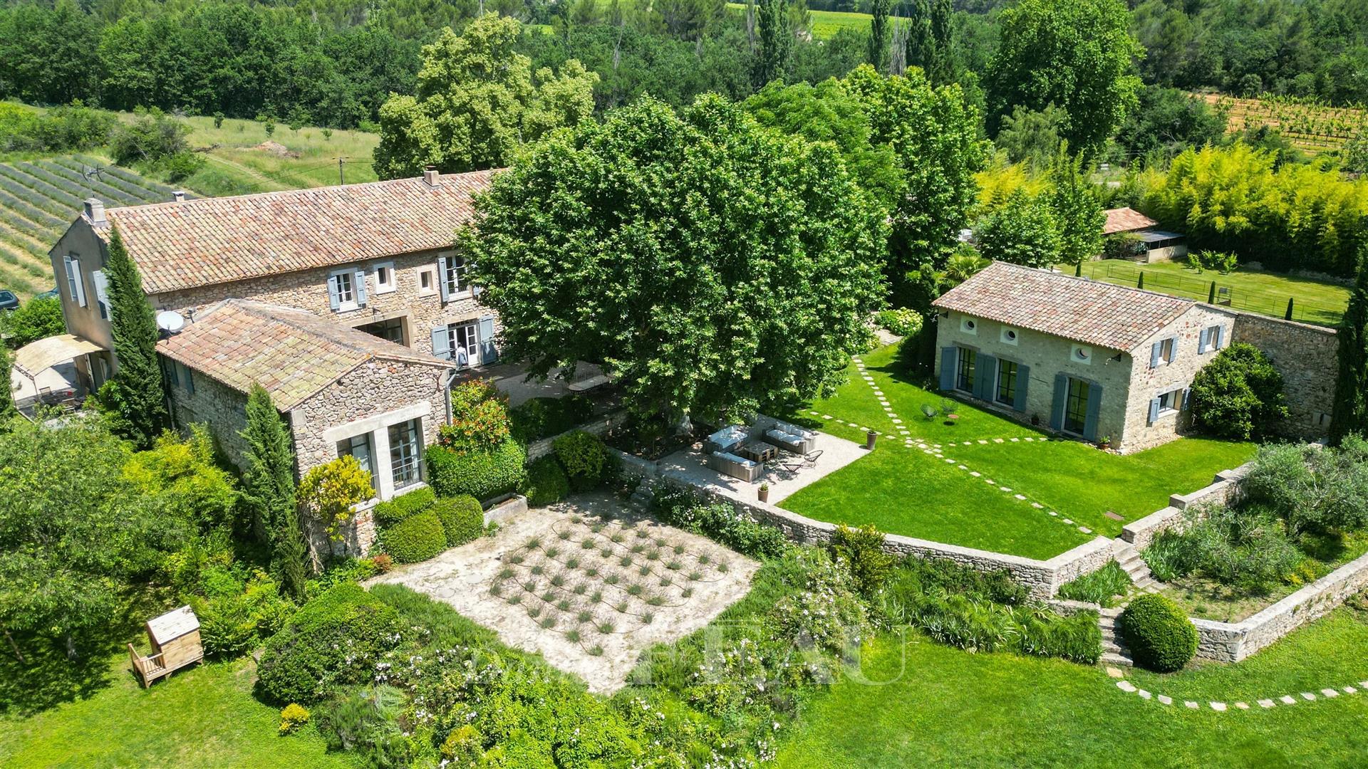 Maison à vendre, 600m², Goult