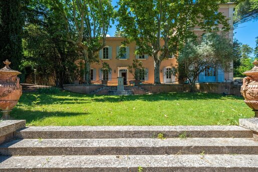 Maison 12 pièces 490 m² · à Visan · 490 m² · 1 490 000 €