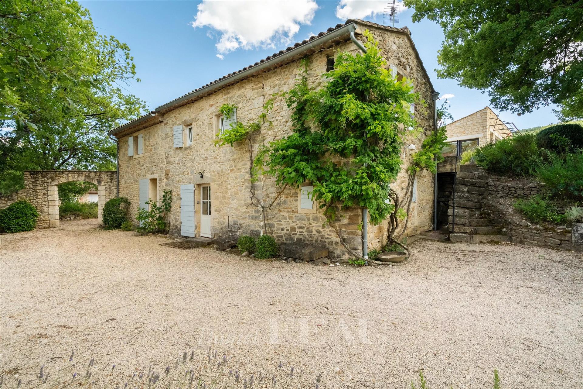 Maison à vendre, 249m², Céreste-en-Luberon