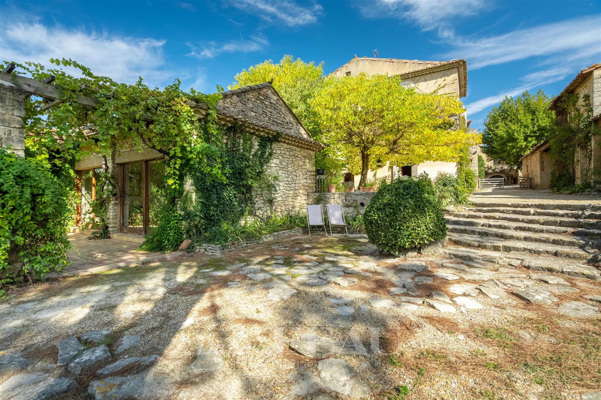 Maison à vendre, 320m², Gordes