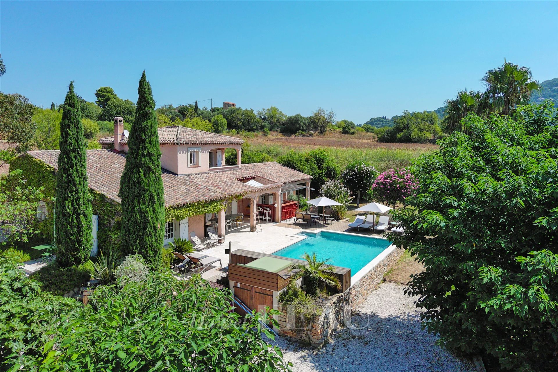 Maison à vendre, 380m², Saint-Cyr-sur-Mer