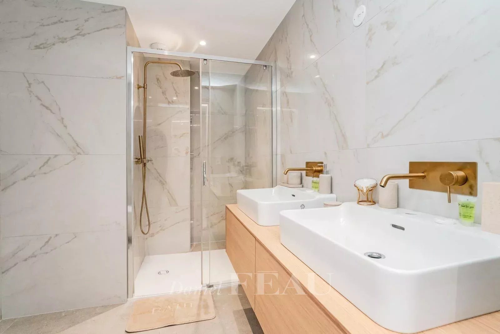 Saint Tropez – An ideal pied a terre - Mehr