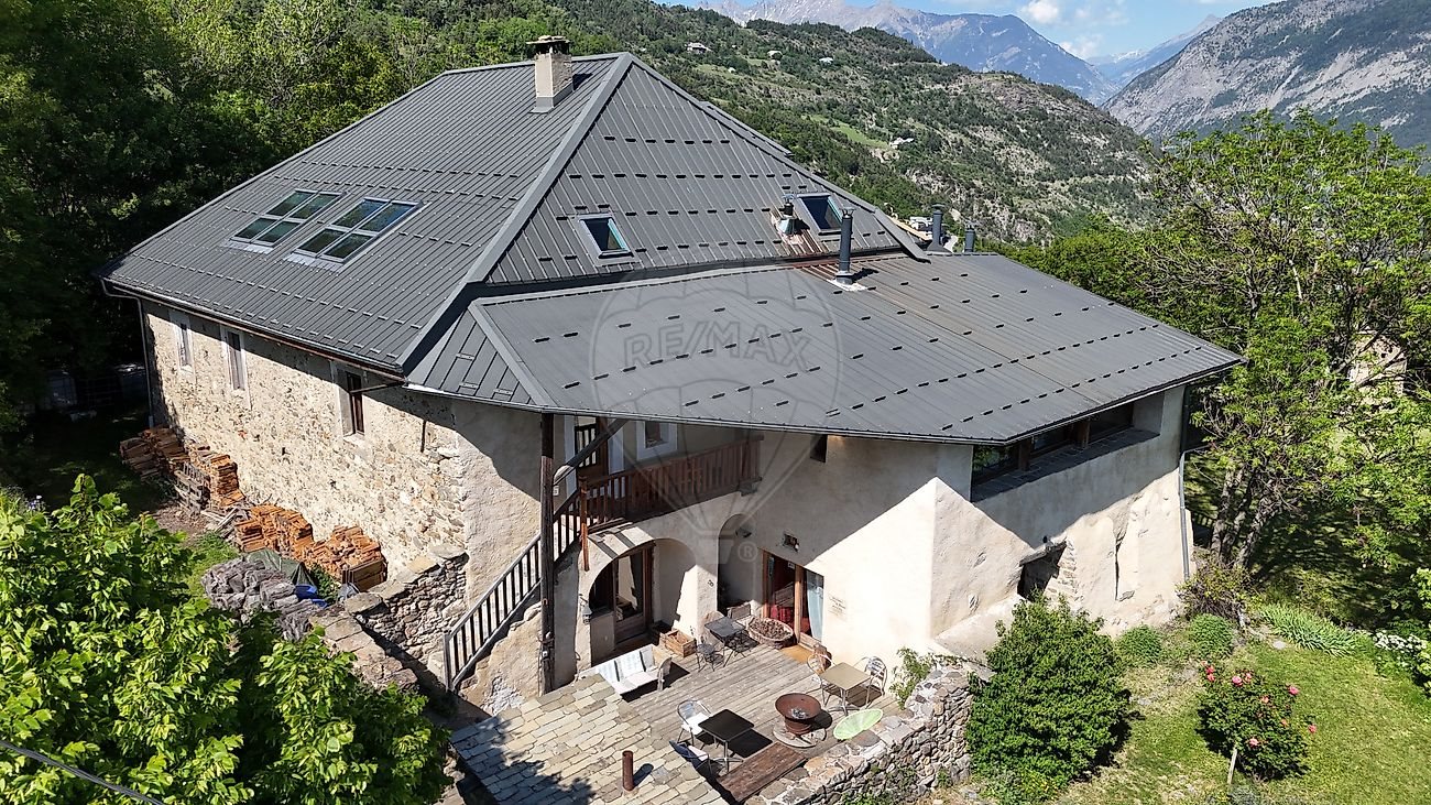 Maison à vendre, 347m², Châteauroux-les-Alpes