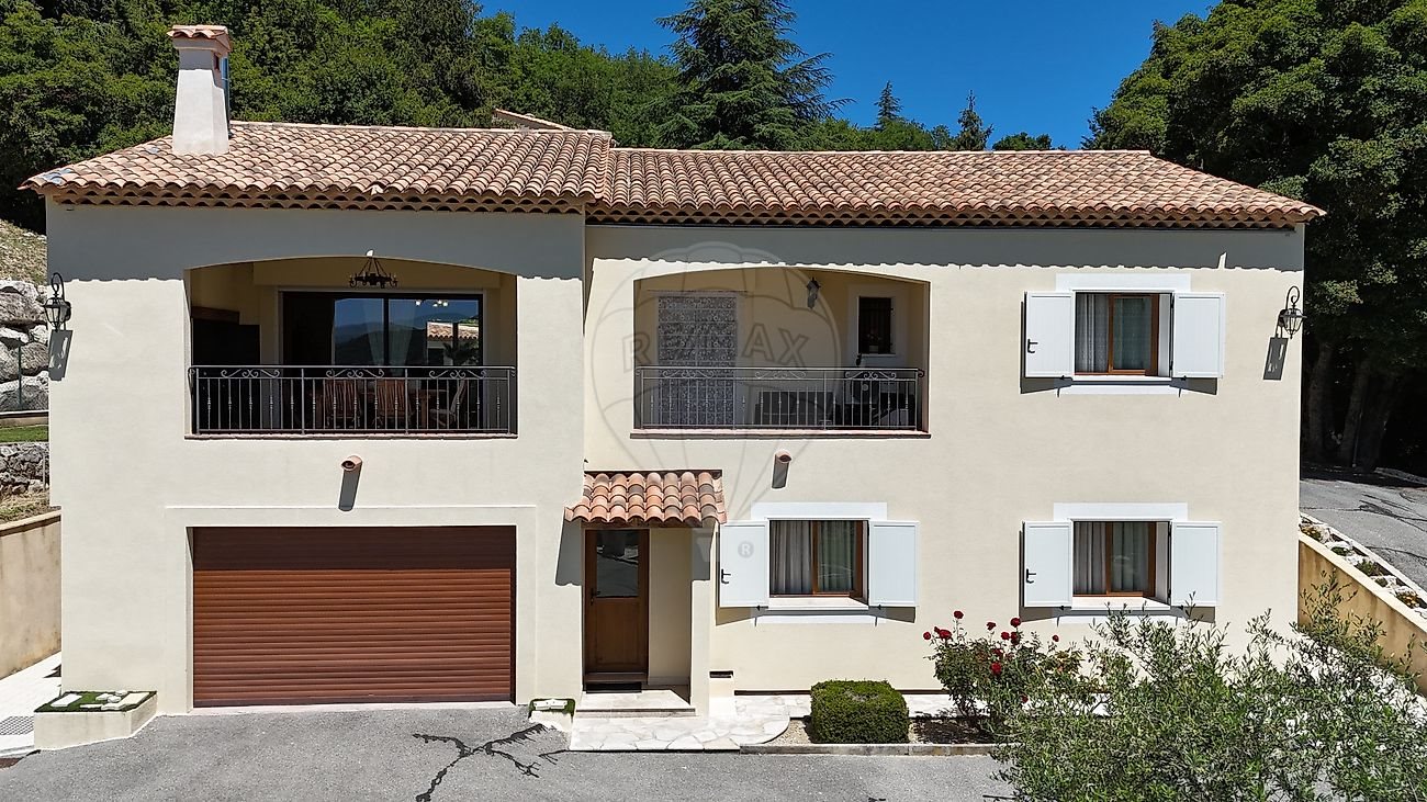 Maison à vendre, 182m², Coursegoules