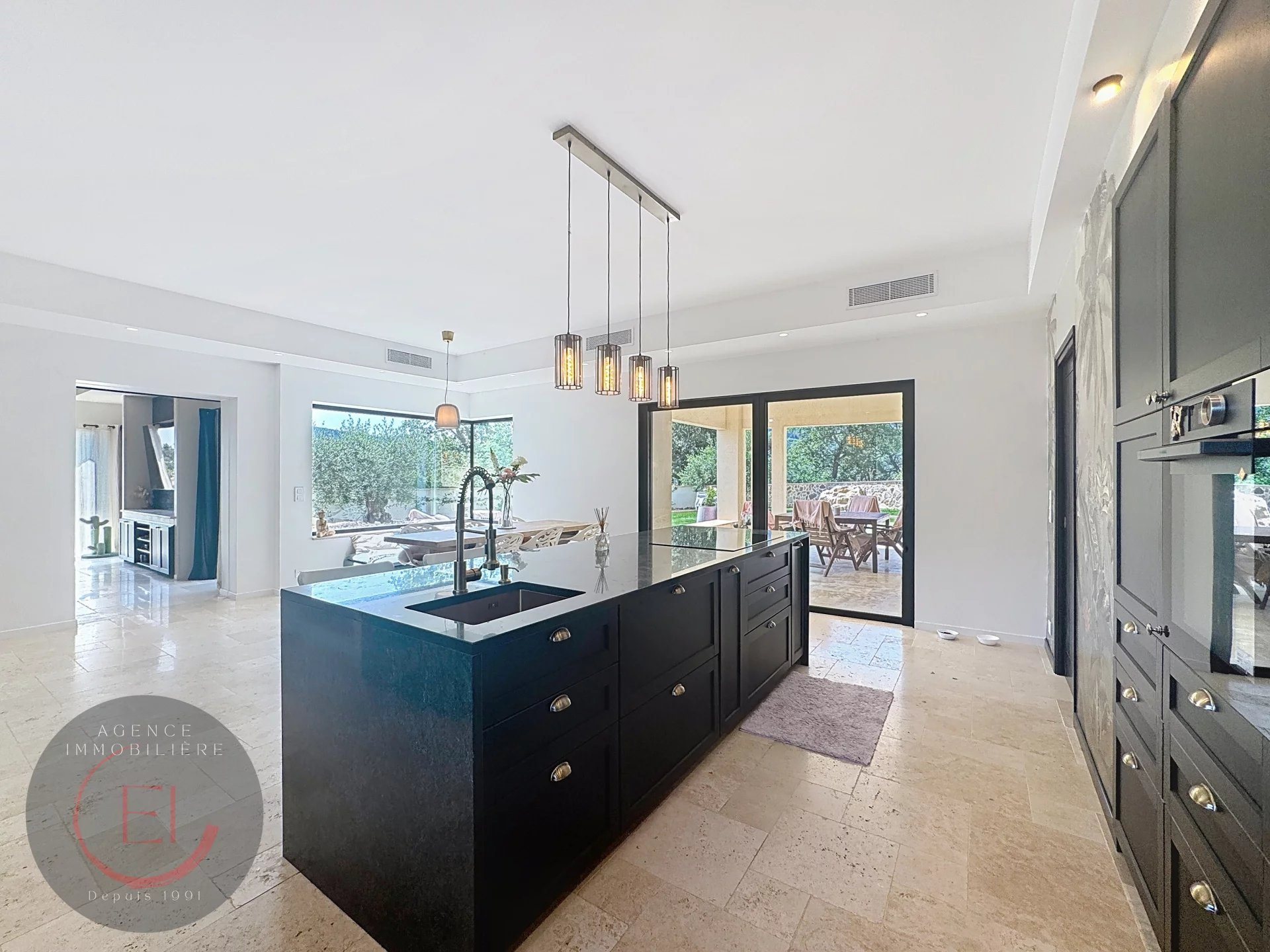Maison à vendre, 207m², Les Adrets-de-l'Estérel