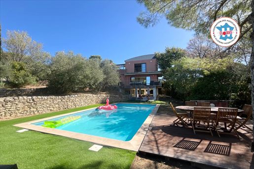 5 pièces 194 m² · à Sommières · 194 m² · 680 000 €