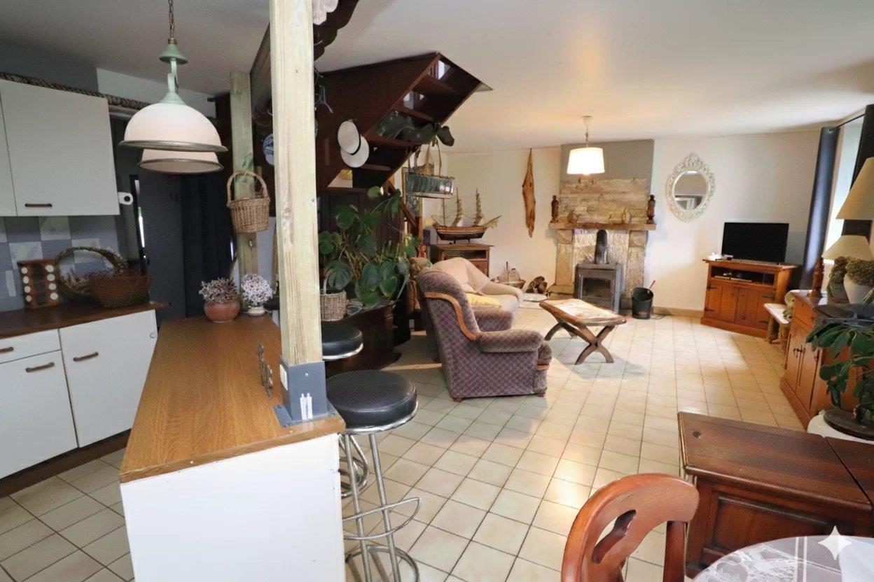 Maison à vendre, 77m², Glomel