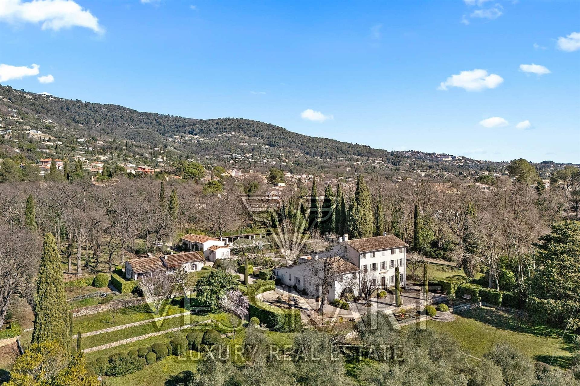 Maison à vendre, 750m², Peymeinade