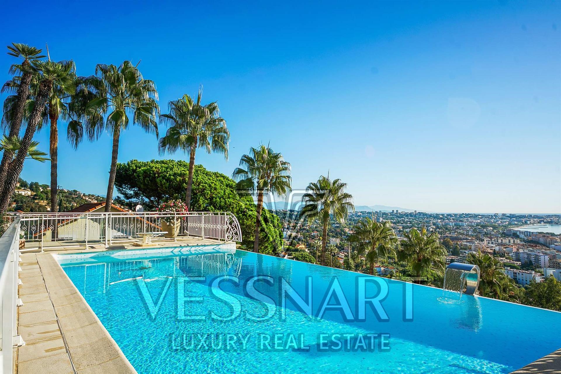 Maison à vendre, 250m², Vallauris