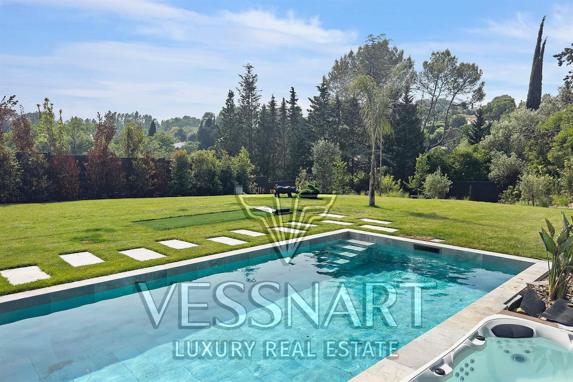 Maison à vendre, 209m², Valbonne