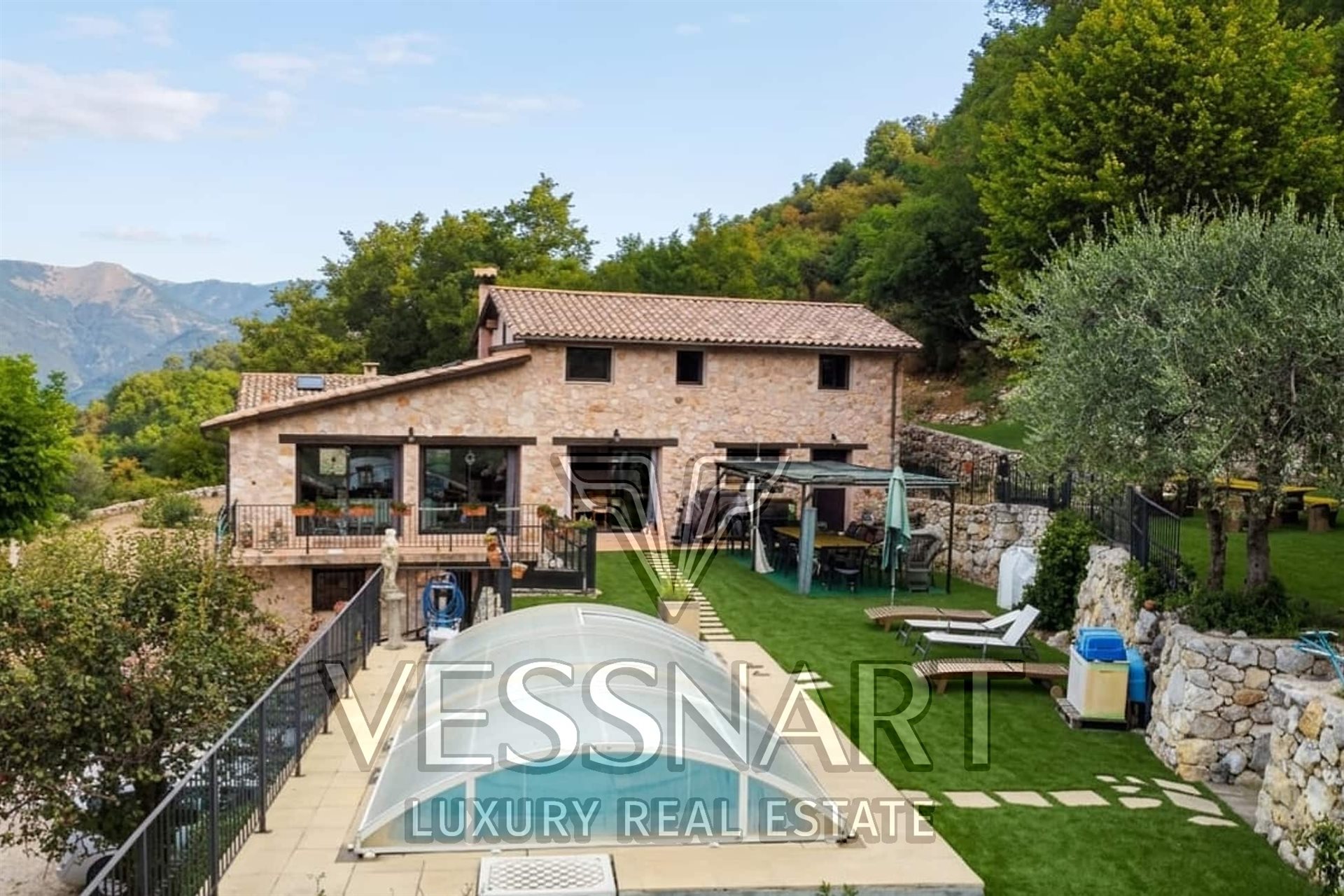 Maison à vendre, 325m², Menton