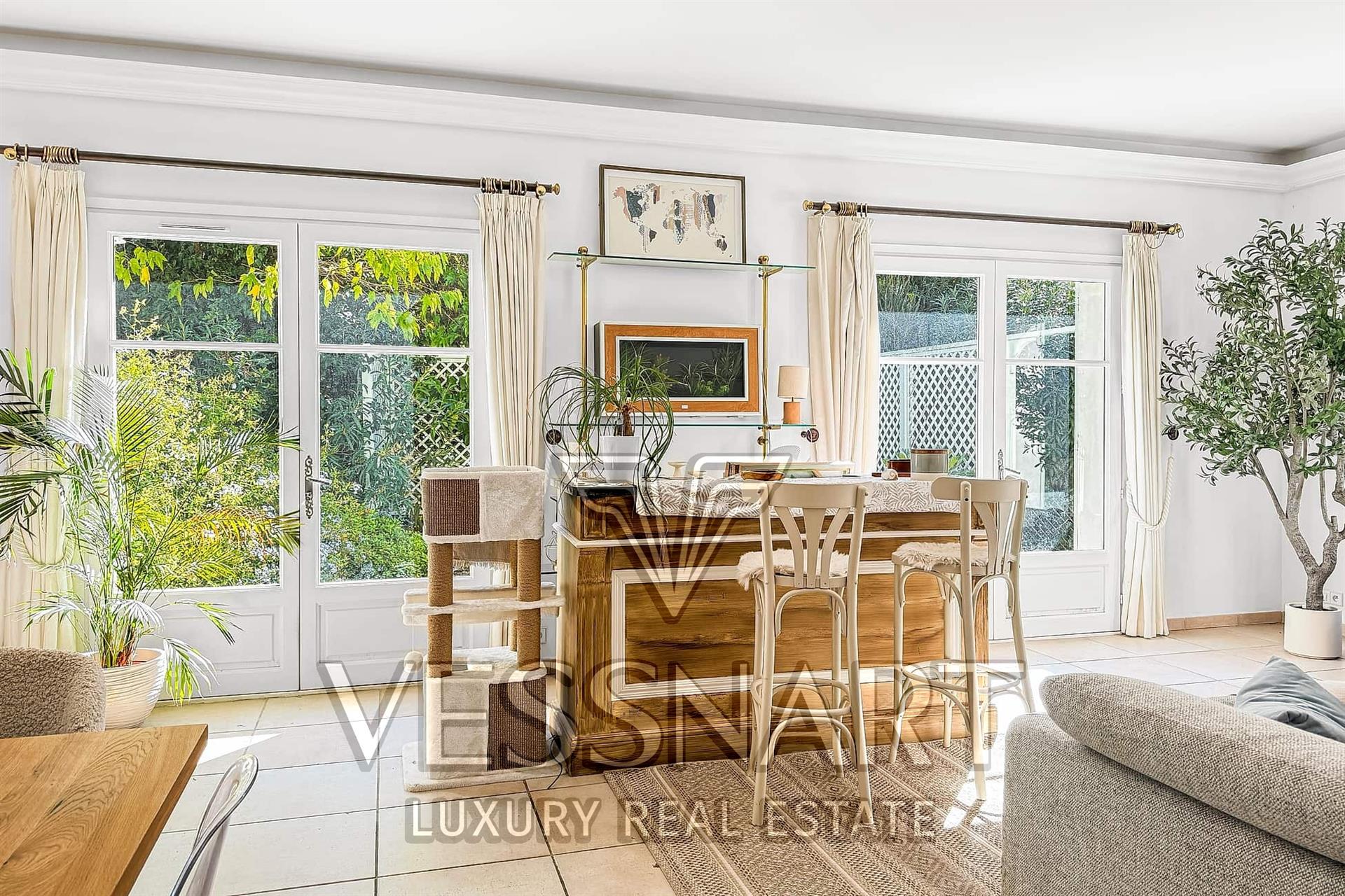 Maison à vendre, 400m², Biot