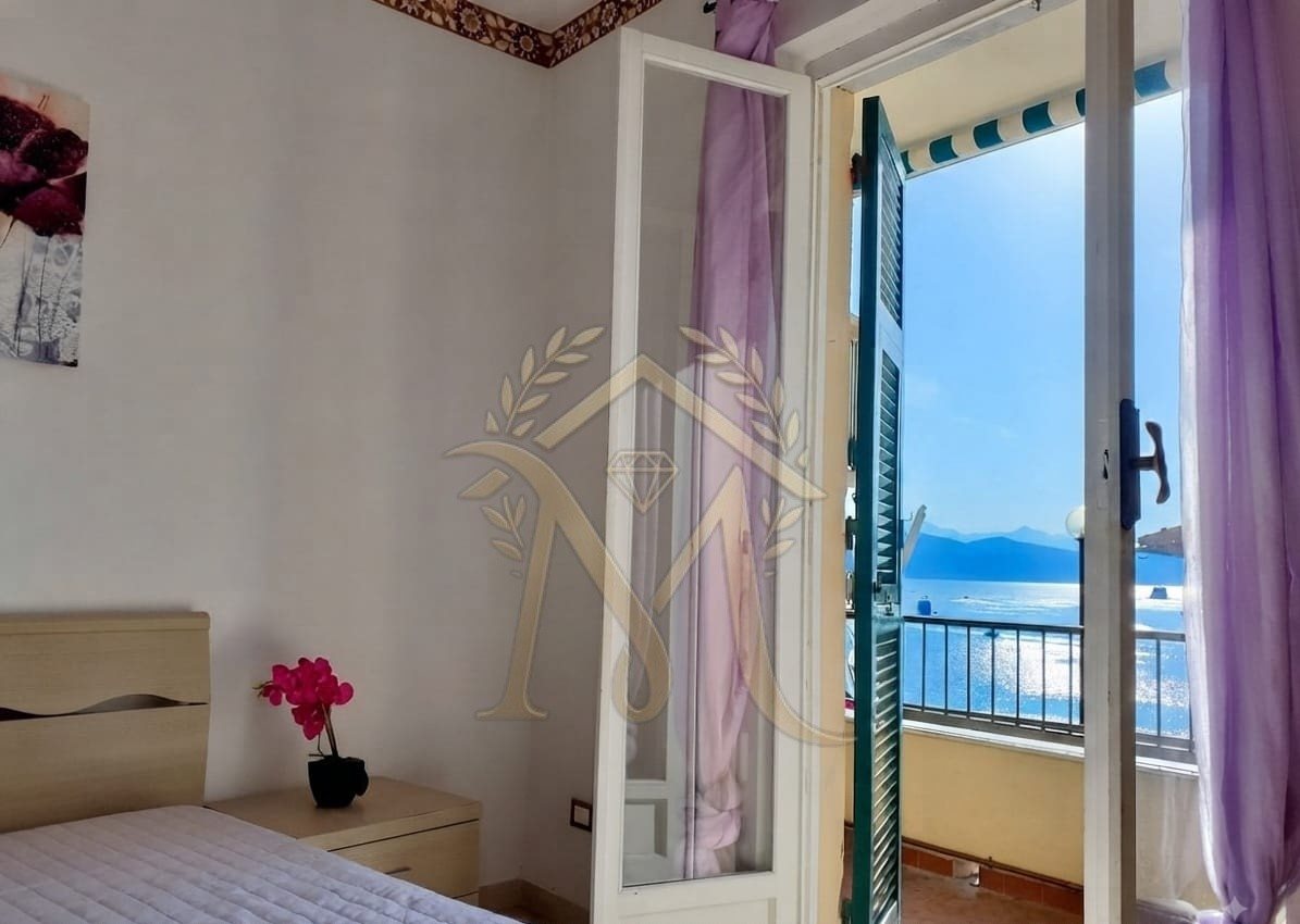 Portovenere centrum appartement met privé parking
