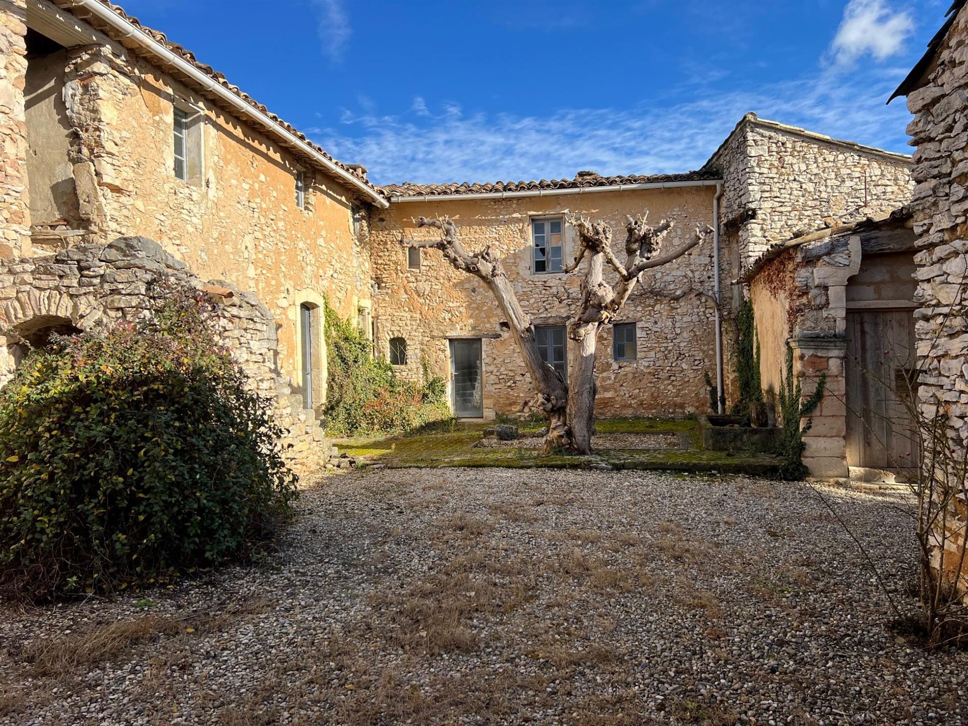 Maison à vendre, 350m², Gordes