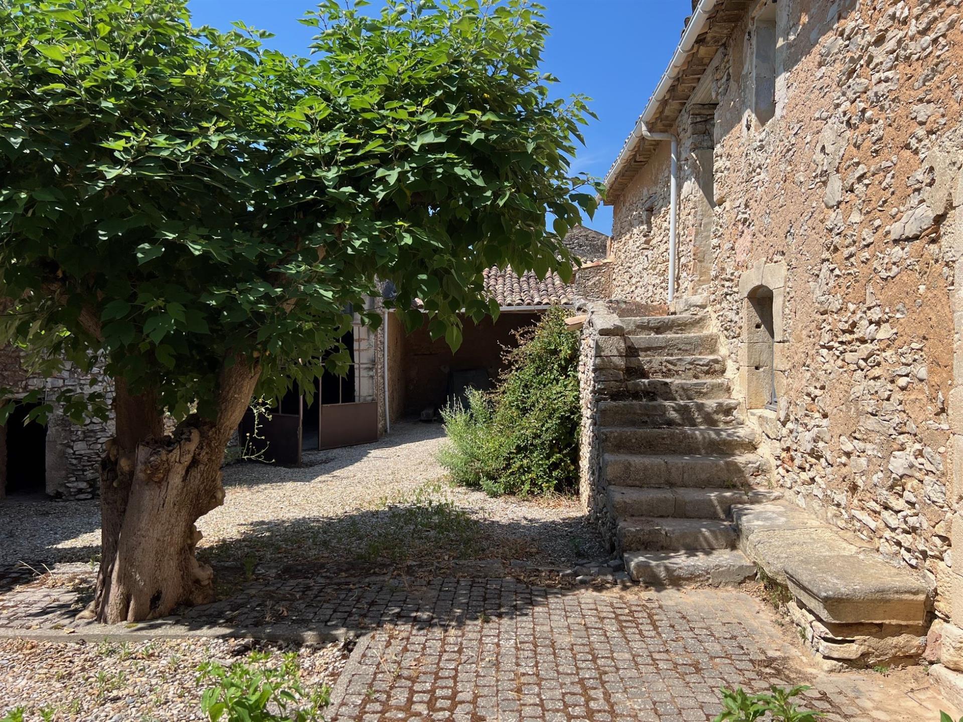 Maison à vendre, 350m², Gordes