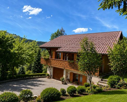 Maison 8 pièces 235 m² · à Les Gets · 235 m² · 1 850 000 €