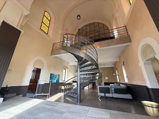 Appartement 6 pièces 280 m² · à Villefranche-sur-Saône · 280 m² · 525 000 €