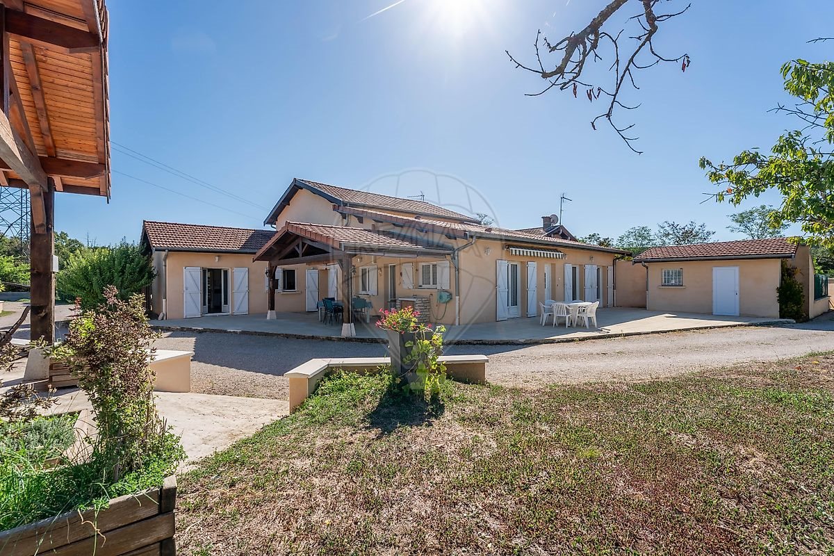 Maison à vendre, 224m², Toussieux