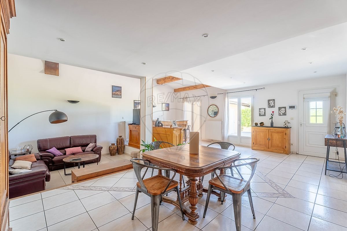 Maison à vendre, 224m², Toussieux