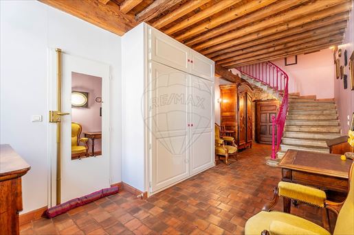Maison 6 pièces 192 m² · à Villefranche-sur-Saône · 192 m² · 430 000 €