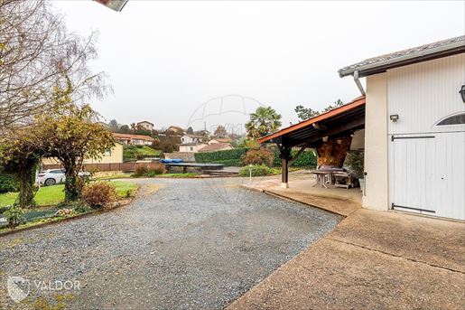 Maison 5 pièces 150 m² · à Frans · 150 m² · 360 000 €