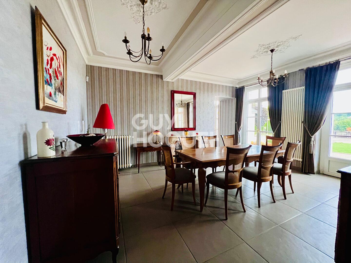 Maison à vendre, 331m², Bourbon-Lancy
