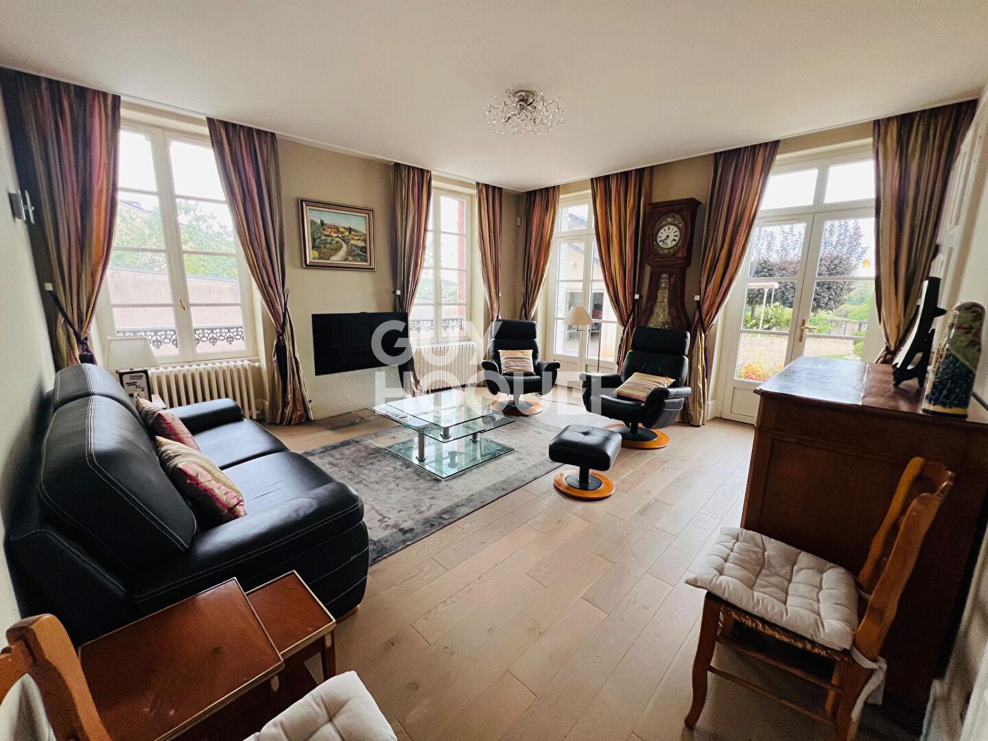 Maison à vendre, 331m², Bourbon-Lancy