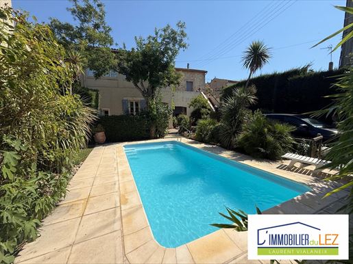 Maison 6 pièces 200 m² · à Plaissan · 200 m² · 435 000 €