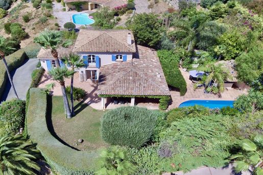 Maison 8 pièces 350 m² · à Sainte-Maxime · 350 m² · 1 790 000 €